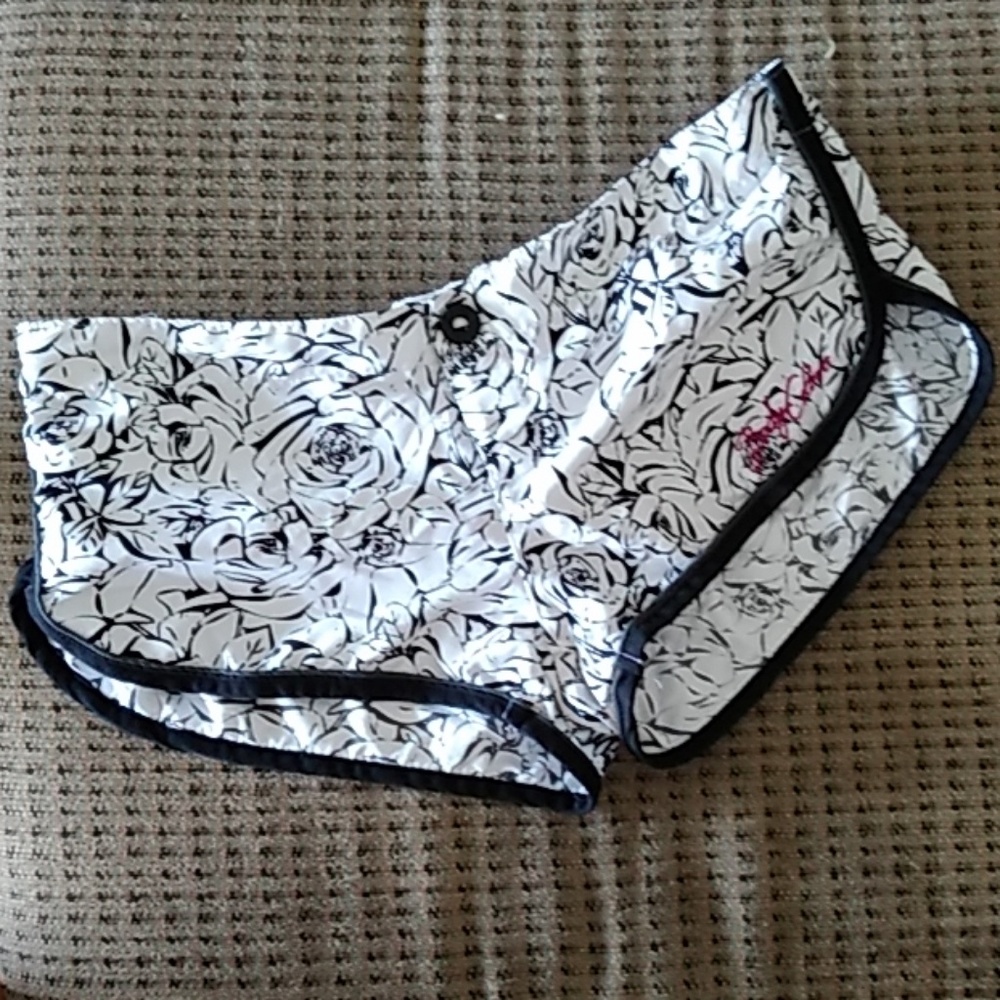 Body Glove board shorts